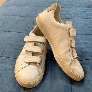 Veja Velcro sneaker
